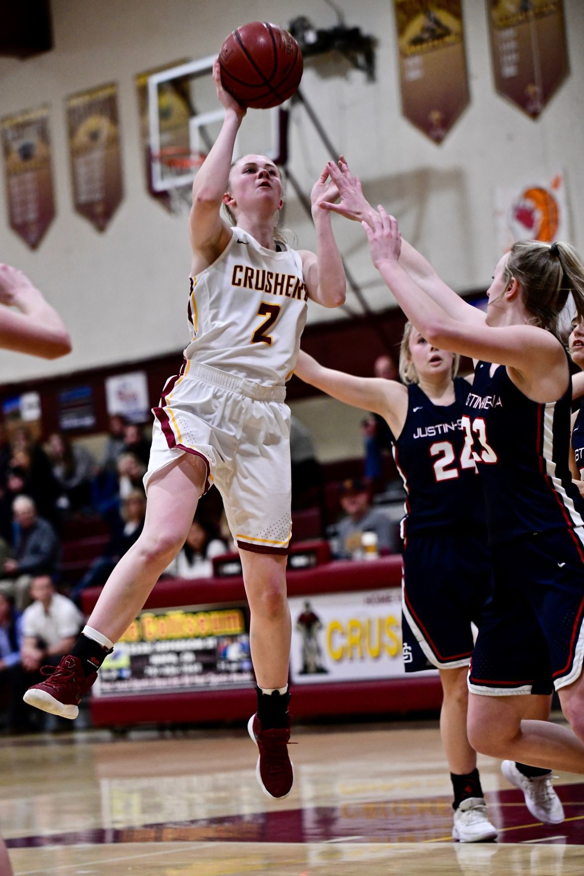 Justin-Siena at Vintage girls basketball in VVAL Tournament